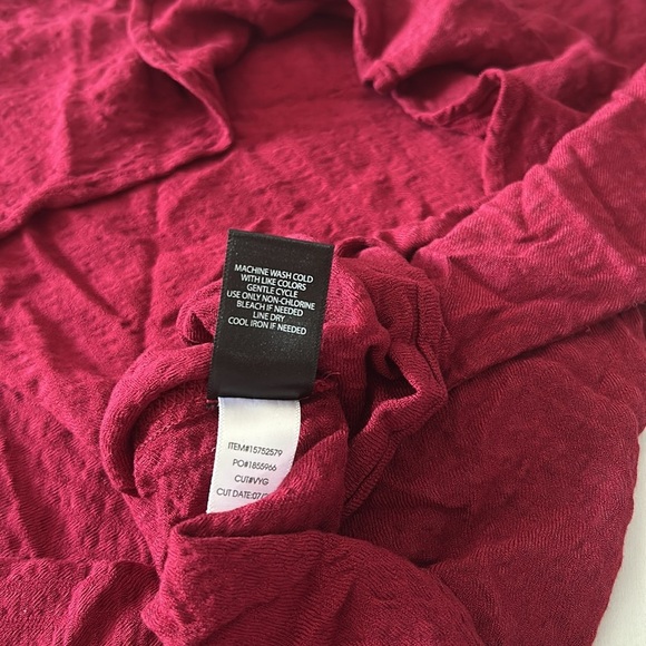 Torrid Red Relaxed Ribbed 3/4 Sleeve Blouse - Picture 9 of 9